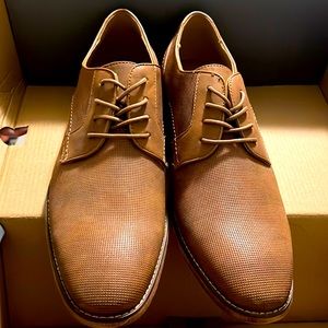 Kennith Cole Unlisted Oxfords